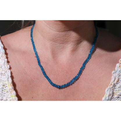 Sorgenti Blue | Neon Apatite Knotted Necklace