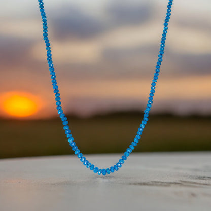 Sorgenti Blue | Neon Apatite Knotted Necklace