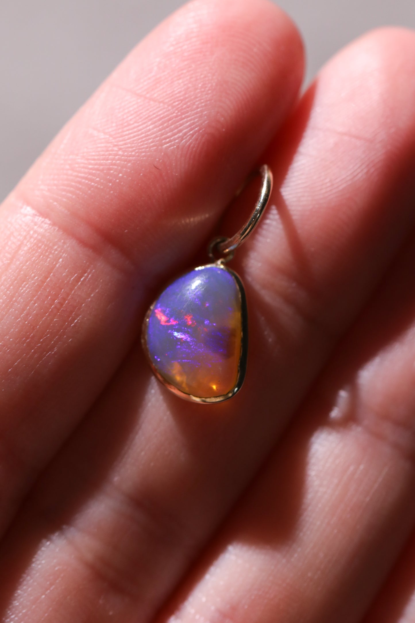 Jelly Bean Lightning Ridge Crystal Opal Charm 14k